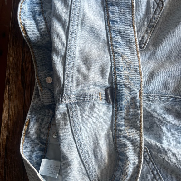 NWOT Eddie Bauer Denim Rolled Boyfriend Shorts - Picture 6 of 7